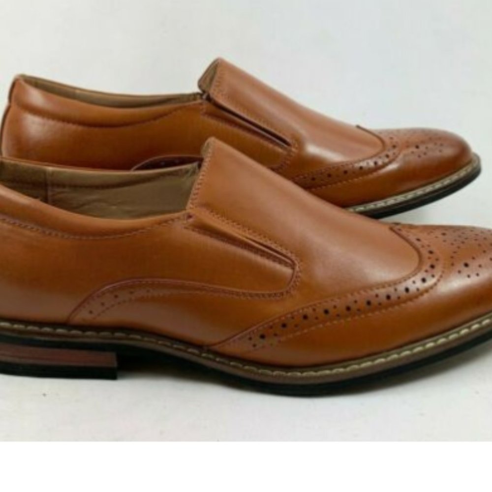 Classic Modern Wingtip Oxford Dress Shoes